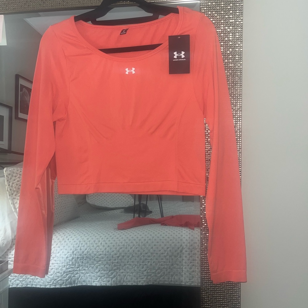 Under Armour Women's Vibrant Peach Crop Top